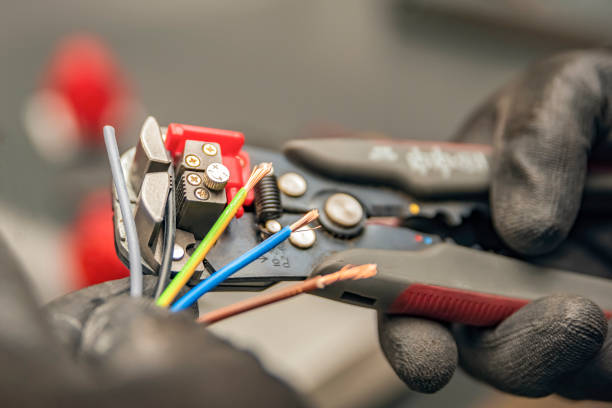 Best 24-Hour Electrician  in Fort Defiance, AZ