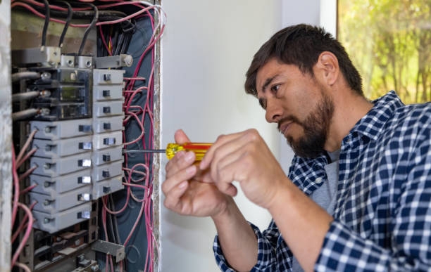 Best Circuit Breaker Repair  in Fort Defiance, AZ
